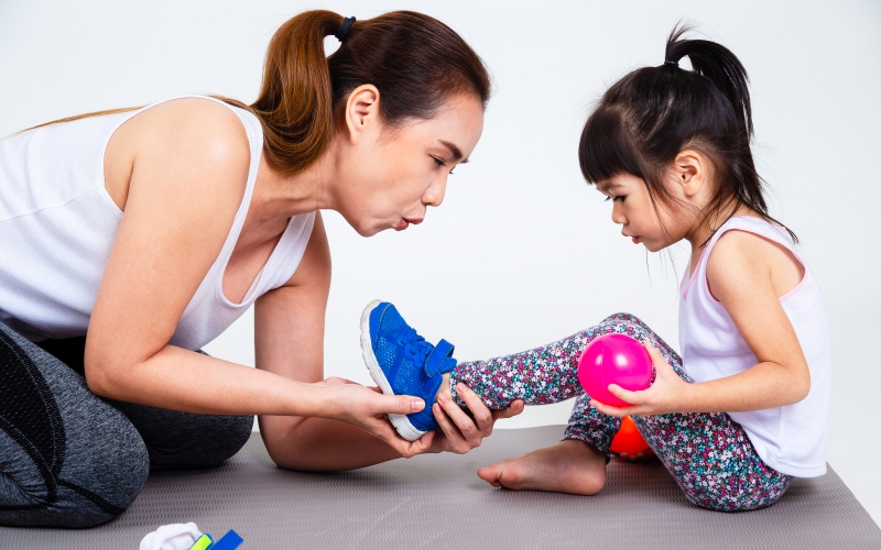 Outdoor Activities to Keep Toddlers Engaged and Learning - Mother India Hospital