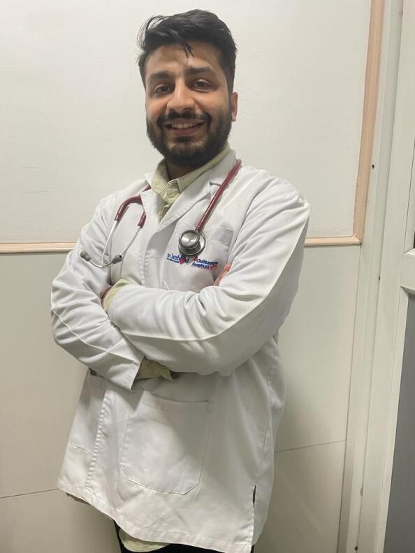 Dr Kunal Garg